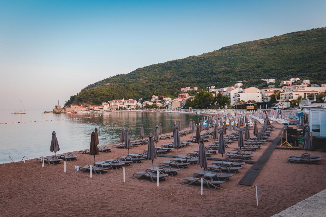 Hotel Ami Budva Petrovac Eksteriør bilde